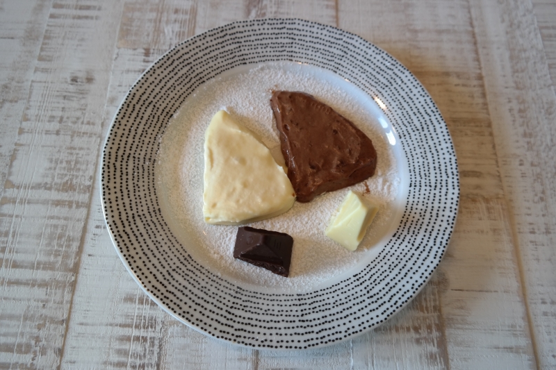 Recette Mousse au Toblerone noir et blanc - HelvetiBox